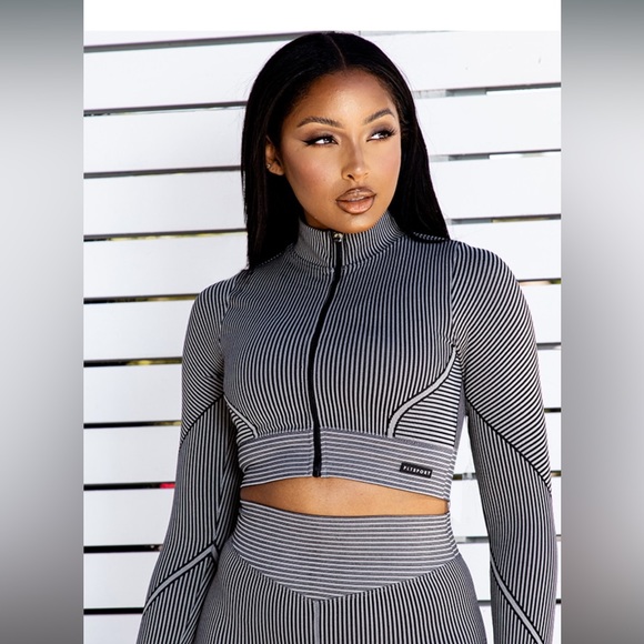 Grey Seamless Stripe Long Sleeve Cropped Set - Picture 2 of 2